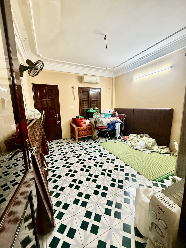 Bán nhà Trần Khát Chân - diện tích 34,5m2 6 tầng - Ô tô tránh - giá 18,5 tỷ