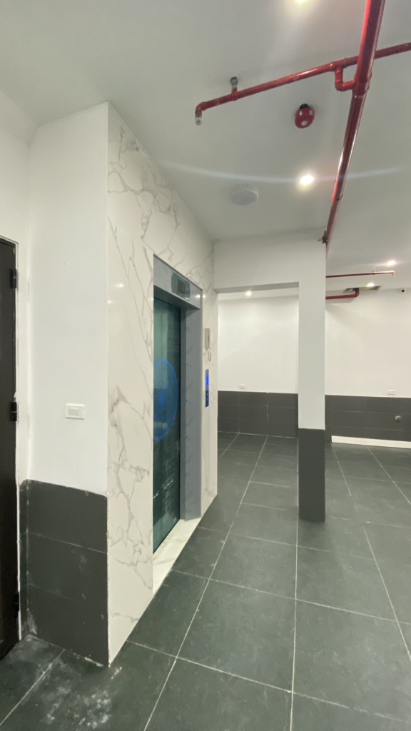 Bán nhà Lĩnh Nam - diện tích 63.2m2 7 tầng - CCMN mới tinh, 14 phòng khép kín - giá 16,6 tỷ