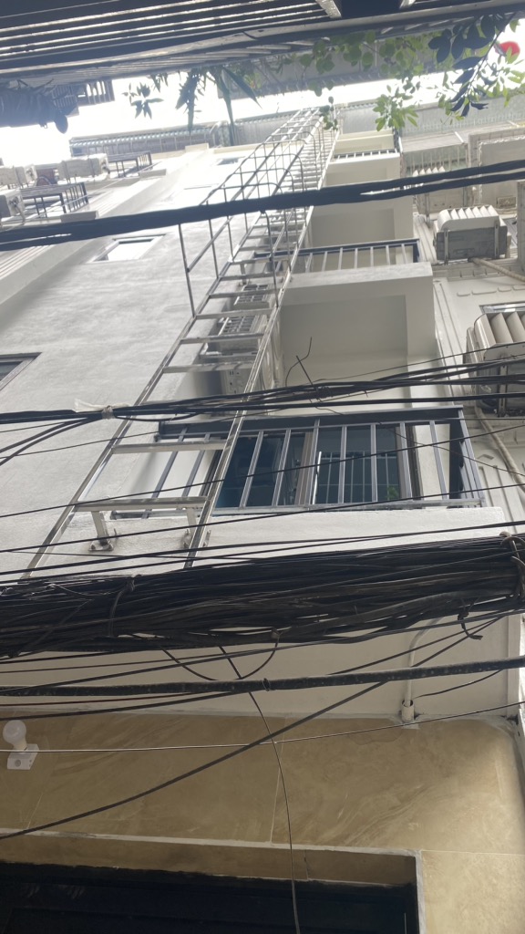 Bán nhà Lĩnh Nam - diện tích 63.2m2 7 tầng - CCMN mới tinh, 14 phòng khép kín - giá 16,6 tỷ