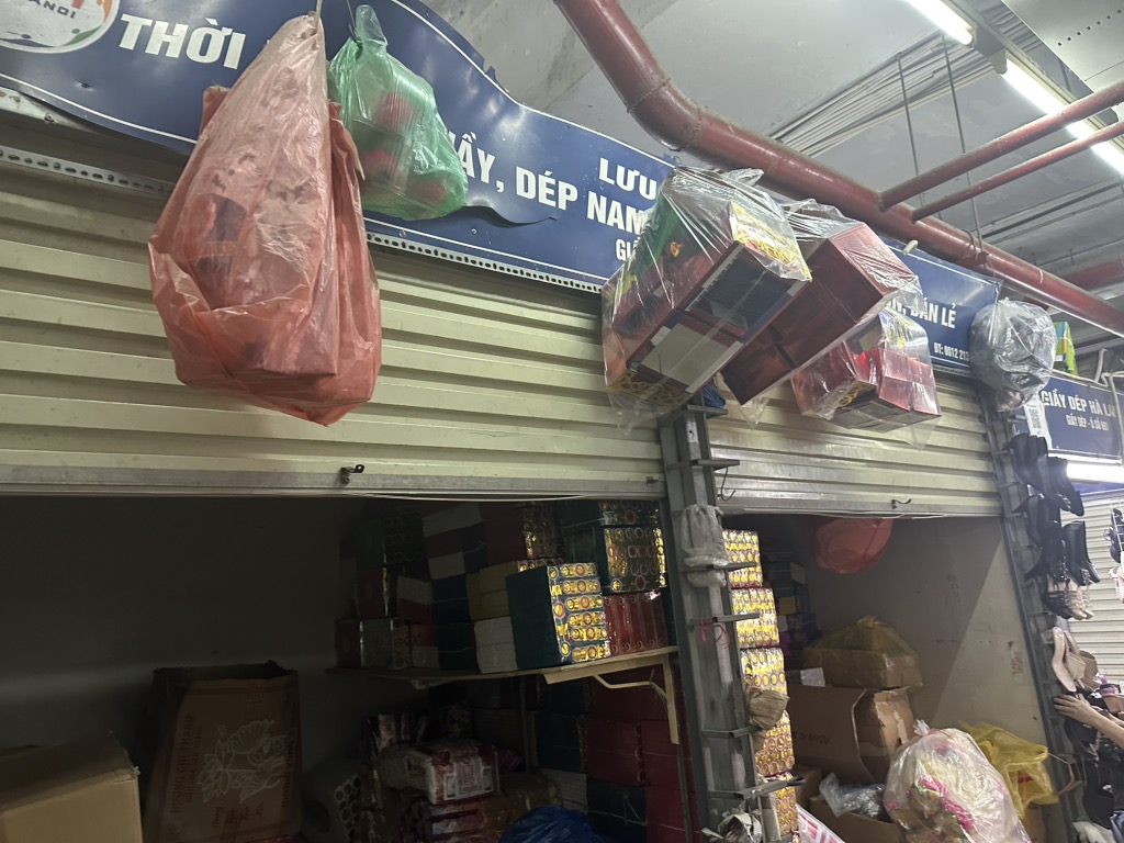 Bán nhà Chợ Mơ - diện tích 6m2 1 tầng - Kiot kinh doanh - giá 0,55 tỷ