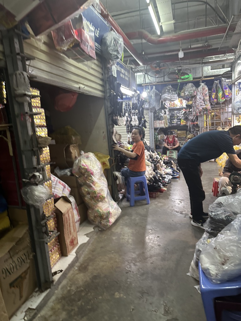 Bán nhà Chợ Mơ - diện tích 6m2 1 tầng - Kiot kinh doanh - giá 0,55 tỷ