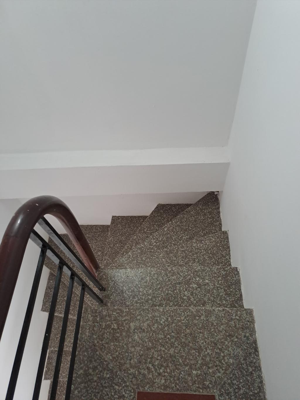 Bán nhà Thịnh Quang - 20/25 m2 5 tầng - 3 phòng ngủ - giá 5.4 tỷ