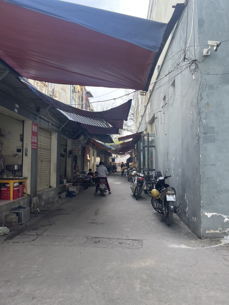 Bán nhà Kim Giang - diện tích 212m2 3 tầng - Ô TÔ TẢI ĐỖ TẬN CỬA - giá 10,8 tỷ