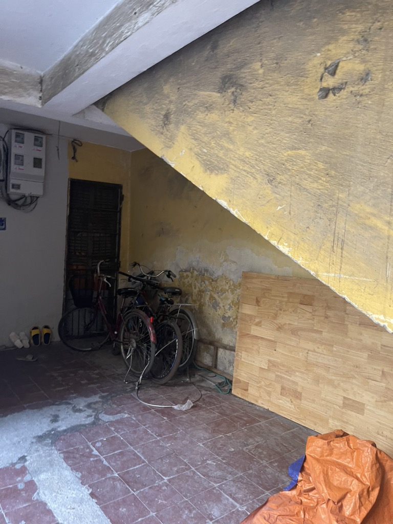 Bán nhà Kim Giang - diện tích 212m2 3 tầng - Ô TÔ TẢI ĐỖ TẬN CỬA - giá 10,8 tỷ