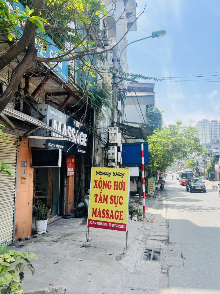 Bán nhà Minh Khai - diện tích 38m2 2 tầng - ô tô tránh đỗ - giá 9,5 tỷ