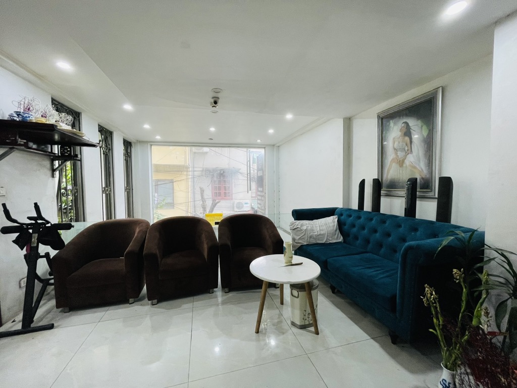 Bán nhà Hoàng Đạo Thành - diện tích 60m2 7 tầng - Ô tô đỗ cửa - giá 22 tỷ