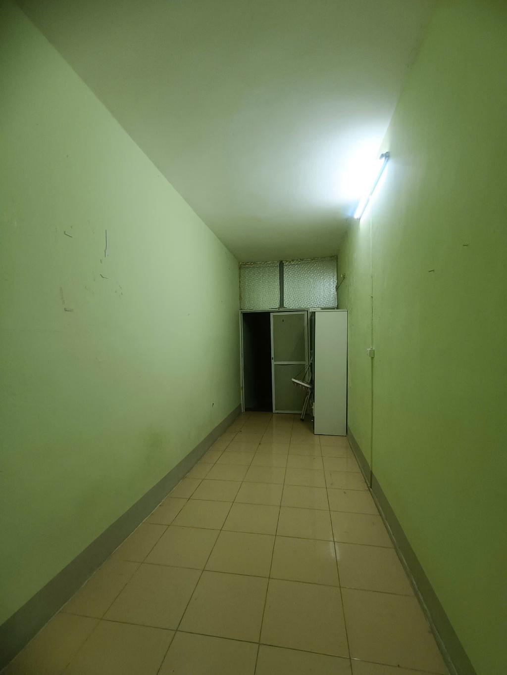 Bán nhà Khuất Duy Tiến - diện tích 20m2 2 tầng - Ô tô tránh - giá 2,8 tỷ