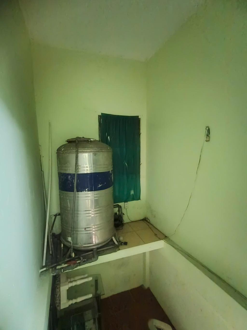 Bán nhà Khuất Duy Tiến - diện tích 20m2 2 tầng - Ô tô tránh - giá 2,8 tỷ