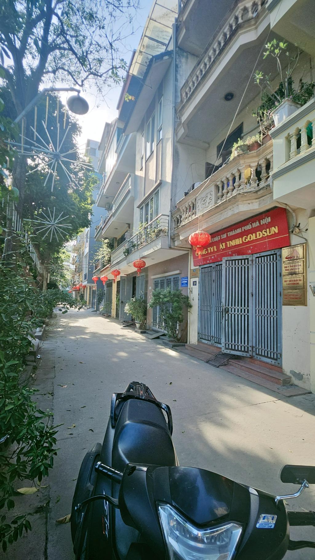 Bán nhà Định Công - diện tích 130m2 1 tầng - Ô TÔ TRÁNH 16 CHỖ VÀO NHÀ - giá 1,75 tỷ