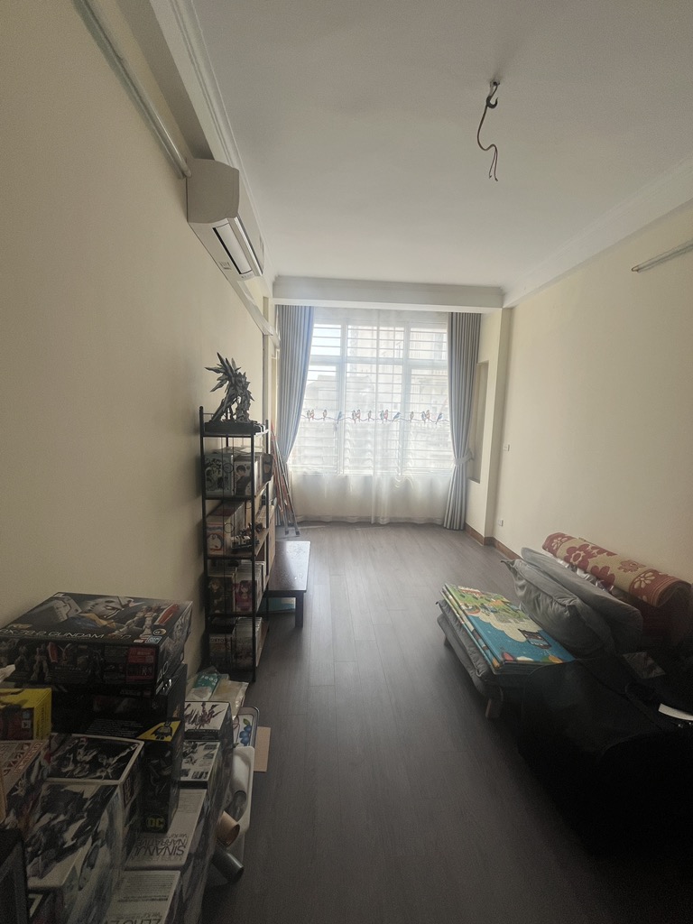 Bán nhà Đê La Thành - diện tích 28.5m2 6 tầng - MẶT PHỐ - Ô TÔ TRÁNH -KINH DOANH BẤT CHẤP - giá 19,2 tỷ