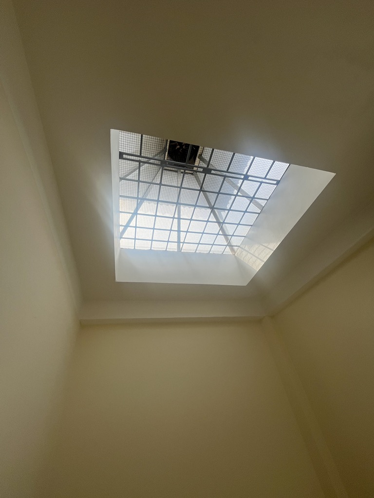 Bán nhà Đê La Thành - diện tích 28.5m2 6 tầng - MẶT PHỐ - Ô TÔ TRÁNH -KINH DOANH BẤT CHẤP - giá 19,2 tỷ