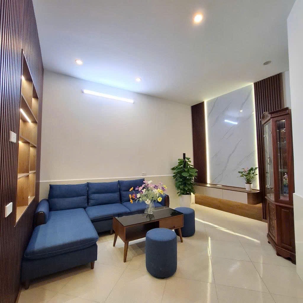 Bán nhà Trần Quang Diệu - diện tích 30m2 3 tầng - ô tô đỗ 15m - giá 7,5 tỷ