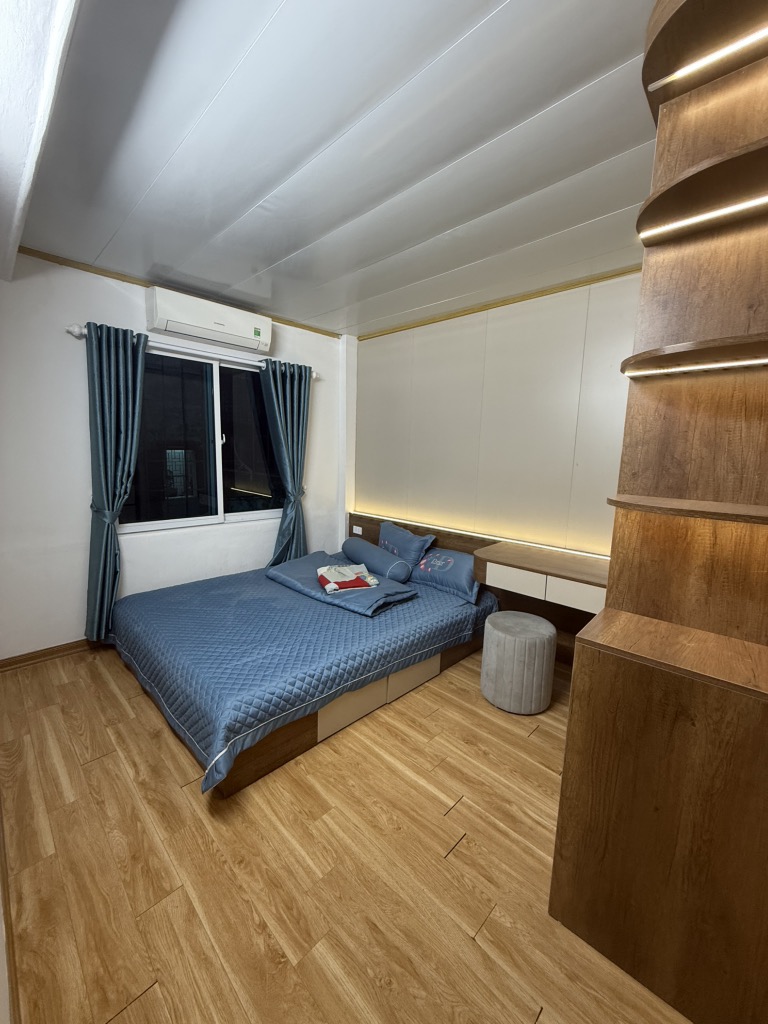 Bán nhà Trần Quang Diệu - diện tích 30m2 3 tầng - ô tô đỗ 15m - giá 7,5 tỷ