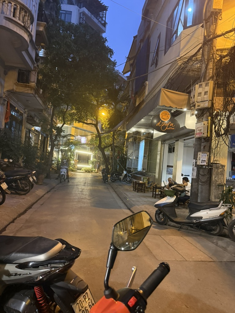 Bán nhà Trần Quang Diệu - diện tích 30m2 3 tầng - ô tô đỗ 15m - giá 7,5 tỷ