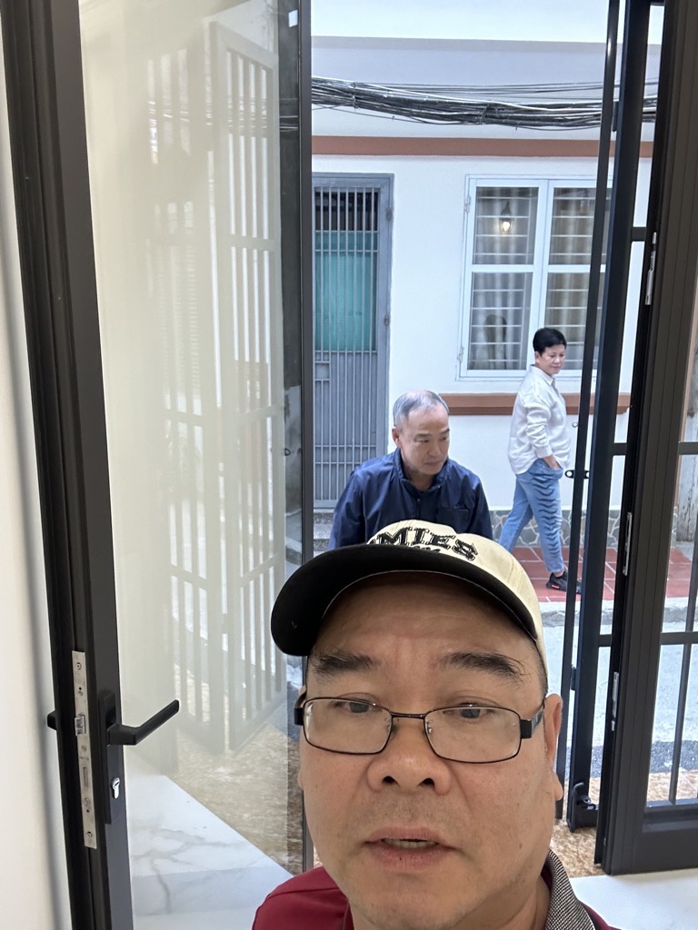 Bán nhà Đường Láng - diện tích 62m2 5 tầng - Nhà mới tinh, hiếm - giá 12 tỷ