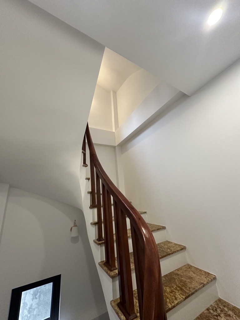 Bán nhà Đường Láng - diện tích 62m2 5 tầng - Nhà mới tinh, hiếm - giá 12 tỷ