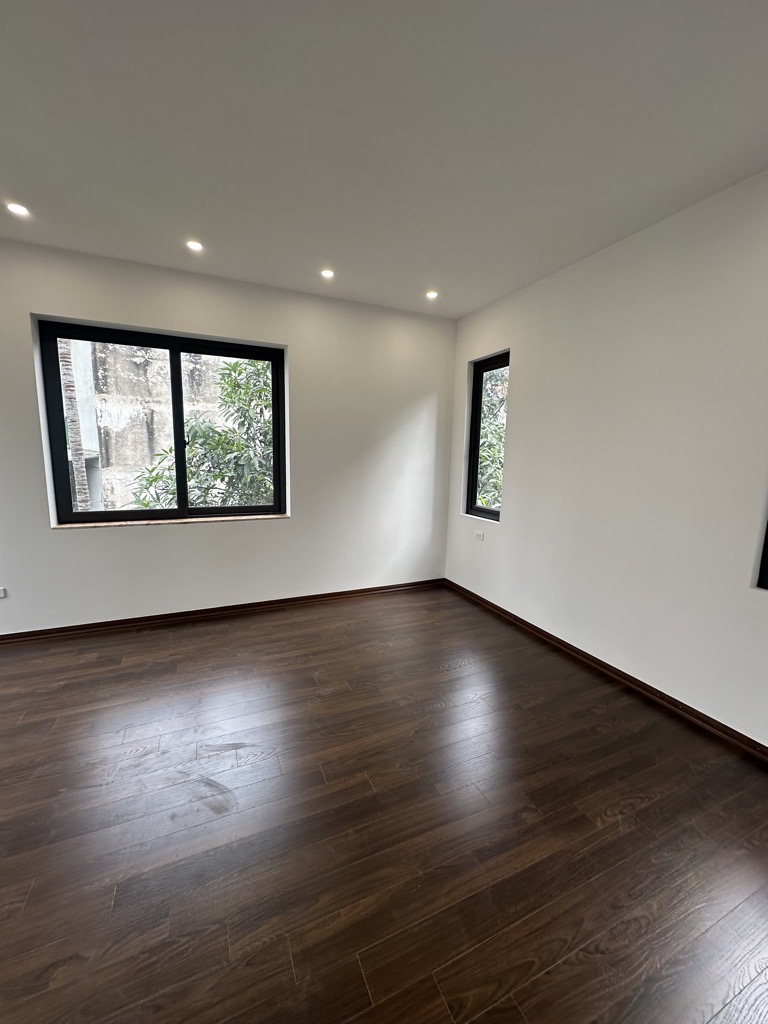 Bán nhà Đường Láng - diện tích 62m2 5 tầng - Nhà mới tinh, hiếm - giá 12 tỷ