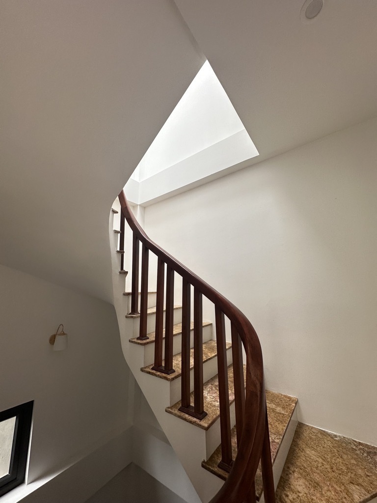 Bán nhà Đường Láng - diện tích 62m2 5 tầng - Nhà mới tinh, hiếm - giá 12 tỷ