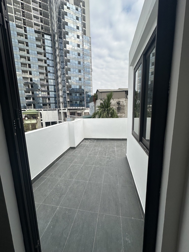 Bán nhà Đường Láng - diện tích 62m2 5 tầng - Nhà mới tinh, hiếm - giá 12 tỷ