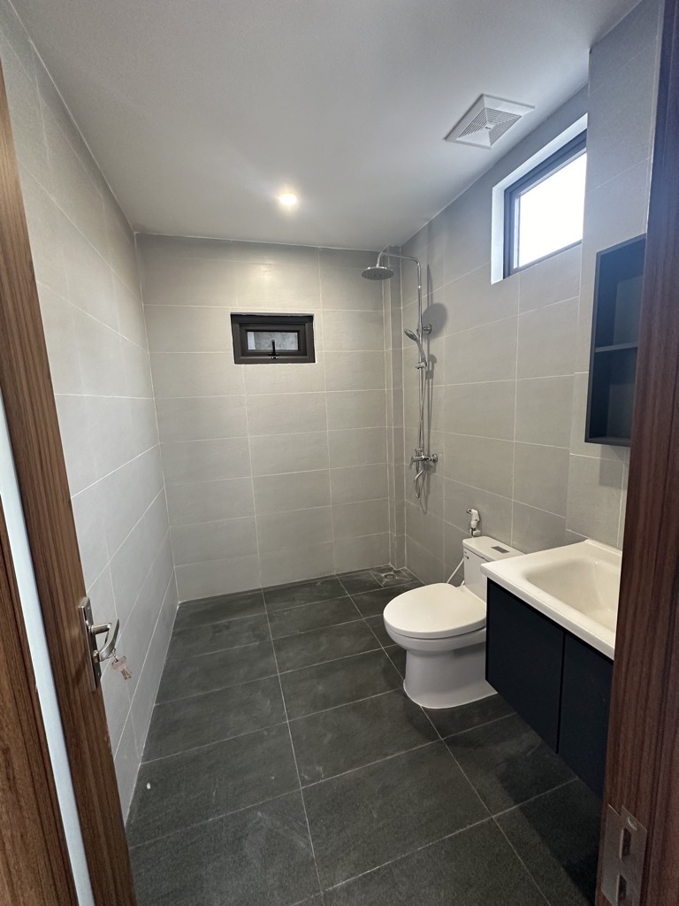 Bán nhà Đường Láng - diện tích 62m2 5 tầng - Nhà mới tinh, hiếm - giá 12 tỷ