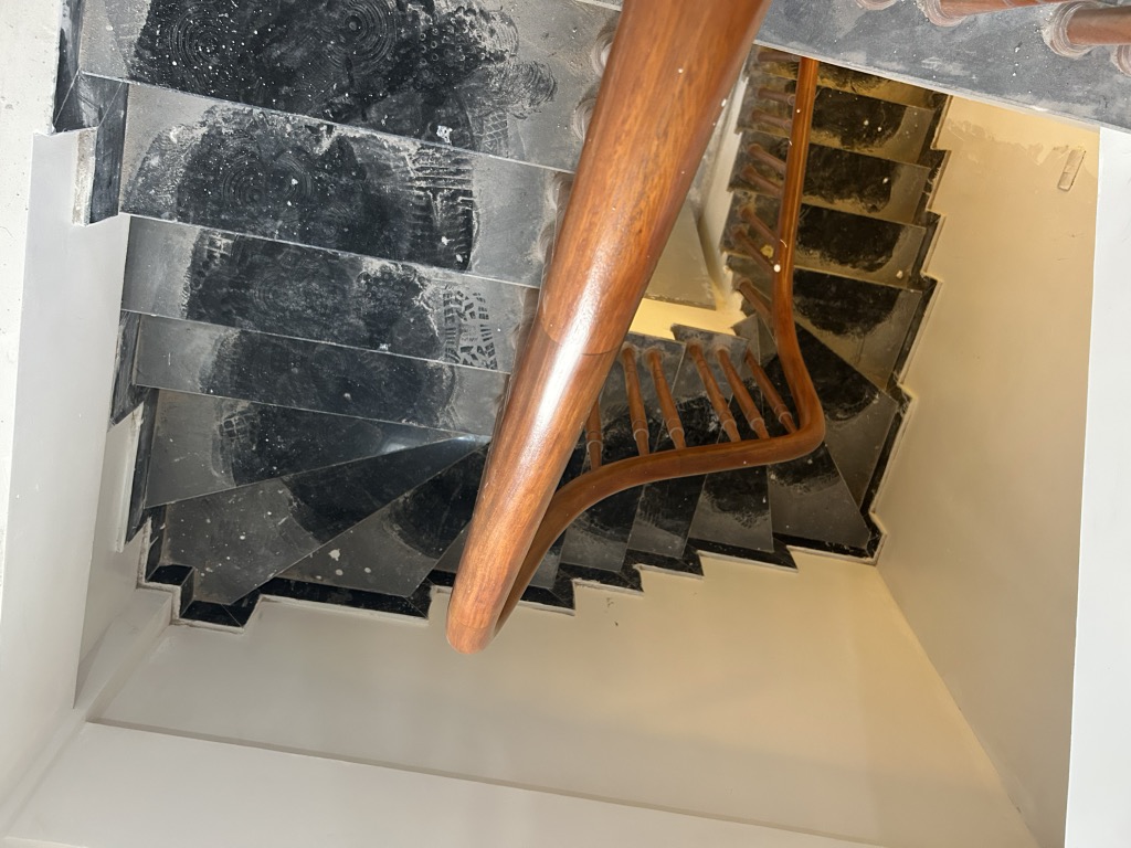 Bán nhà Nguyễn Khoái - diện tích 53.3m2 5 tầng - Ô tô đỗ cửa - giá 13 tỷ