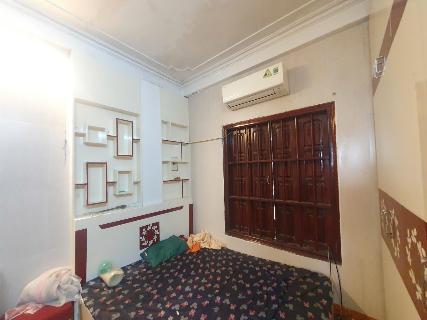 Bán nhà Giải phóng - diện tích 20,5m2 4 tầng - Nhà 2 thoáng, tặng nội thất - giá 4,4 tỷ