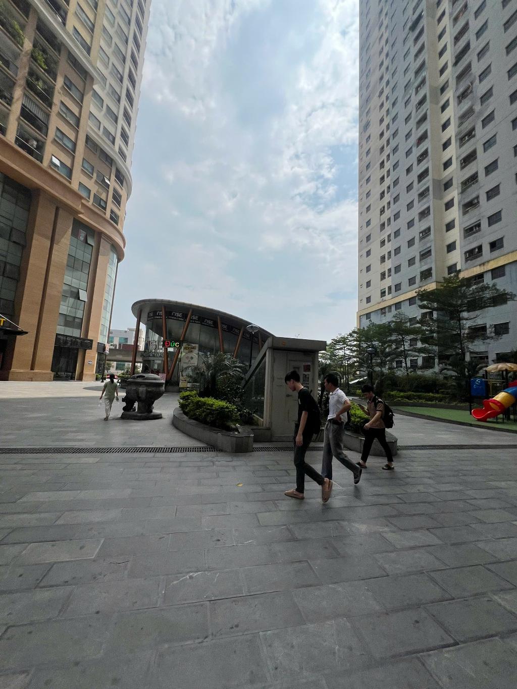 Bán nhà Nghiêm Xuân Yêm - diện tích 150.9m2 2 tầng - Kinh doanh tuyệt vời - giá 13,9 tỷ