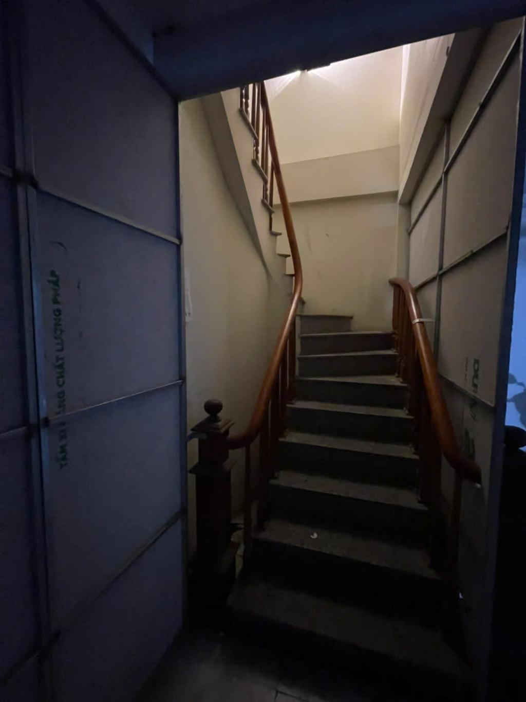 Bán nhà Ngõ An Sơn - diện tích 50,4m2 5 tầng - Lô góc 3 thoáng - giá 9,1 tỷ