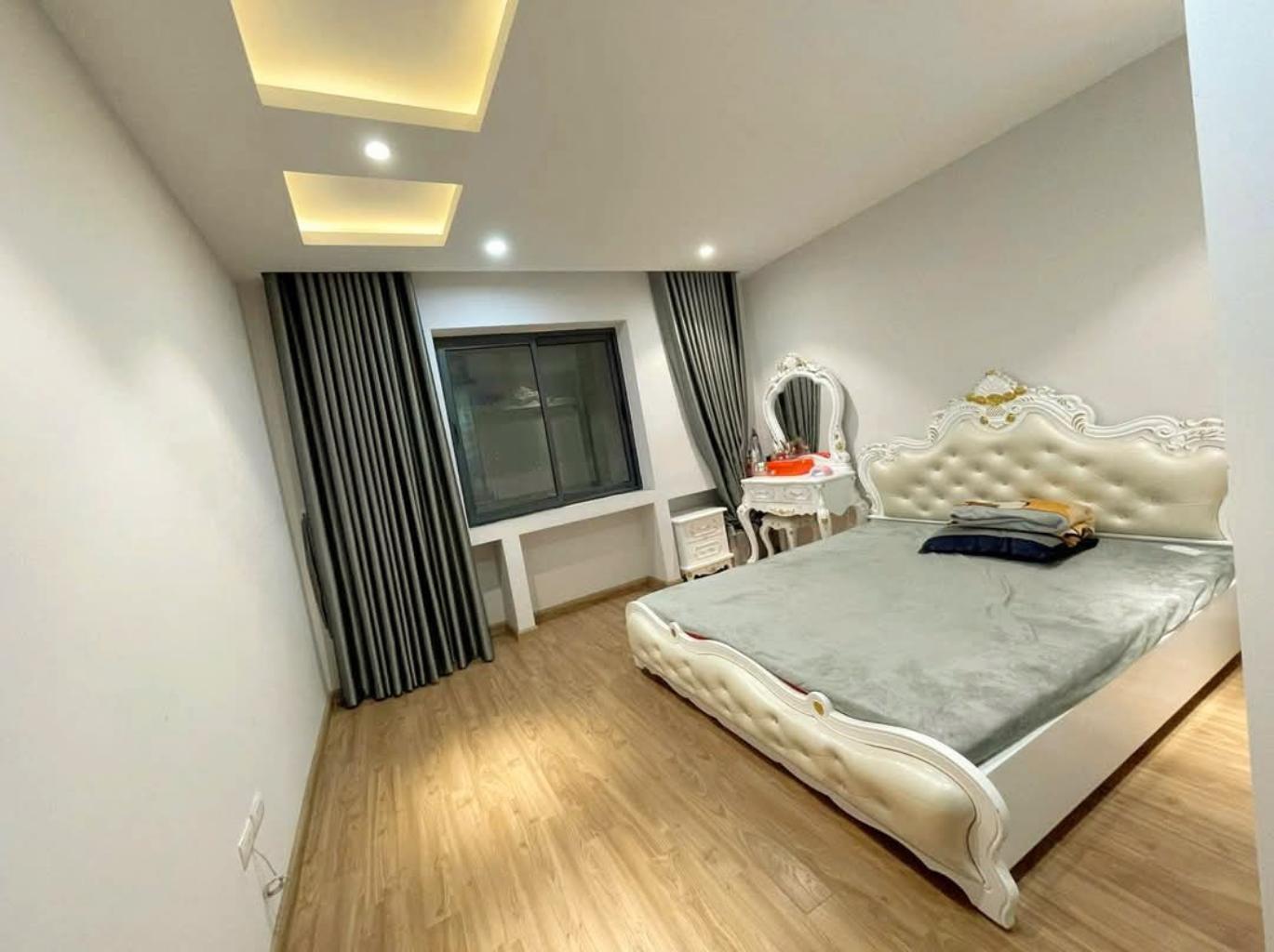 Bán nhà Khương Trung - diện tích 50.7m2 5 tầng - SIÊU PHẨM NHÀ ĐẸP - giá 12 tỷ