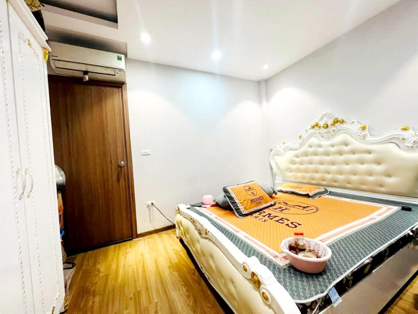 Bán nhà Khương Trung - diện tích 50.7m2 5 tầng - SIÊU PHẨM NHÀ ĐẸP - giá 12 tỷ