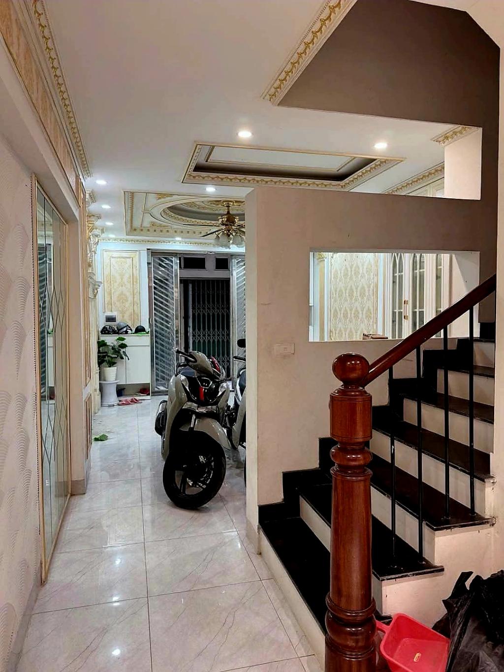 Bán nhà Khương Trung - diện tích 50.7m2 5 tầng - SIÊU PHẨM NHÀ ĐẸP - giá 12 tỷ