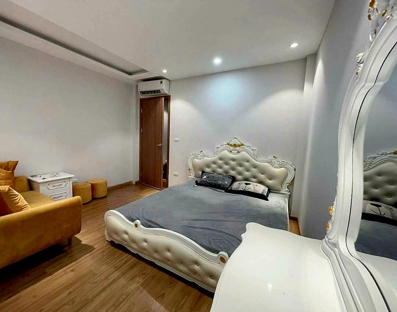 Bán nhà Khương Trung - diện tích 50.7m2 5 tầng - SIÊU PHẨM NHÀ ĐẸP - giá 12 tỷ