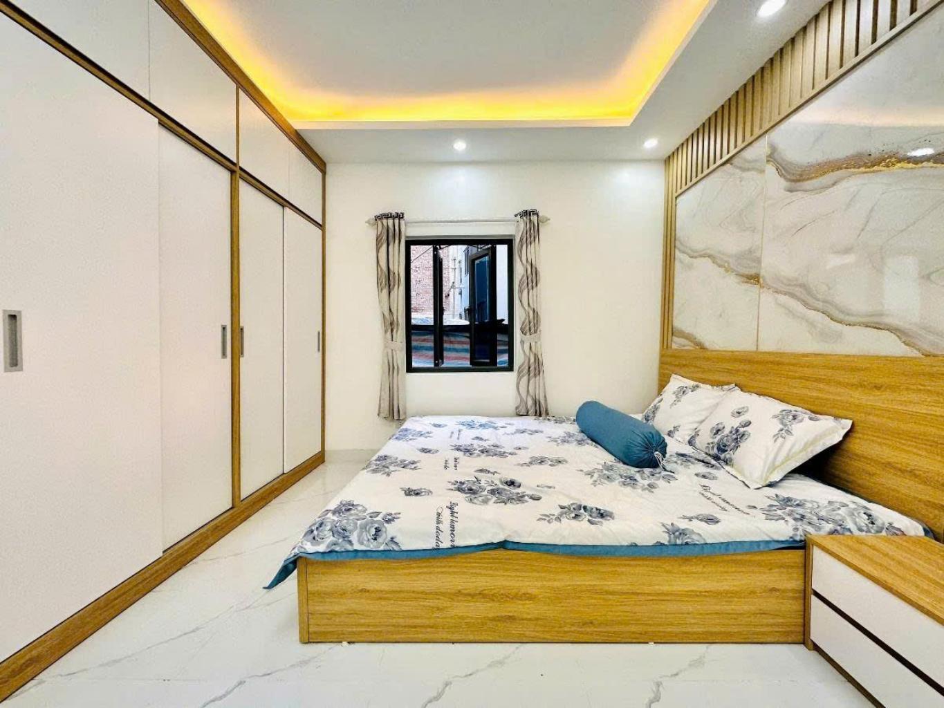 Bán nhà Minh Khai - diện tích 49m2 4 tầng - gần ô tô - giá 9,3 tỷ