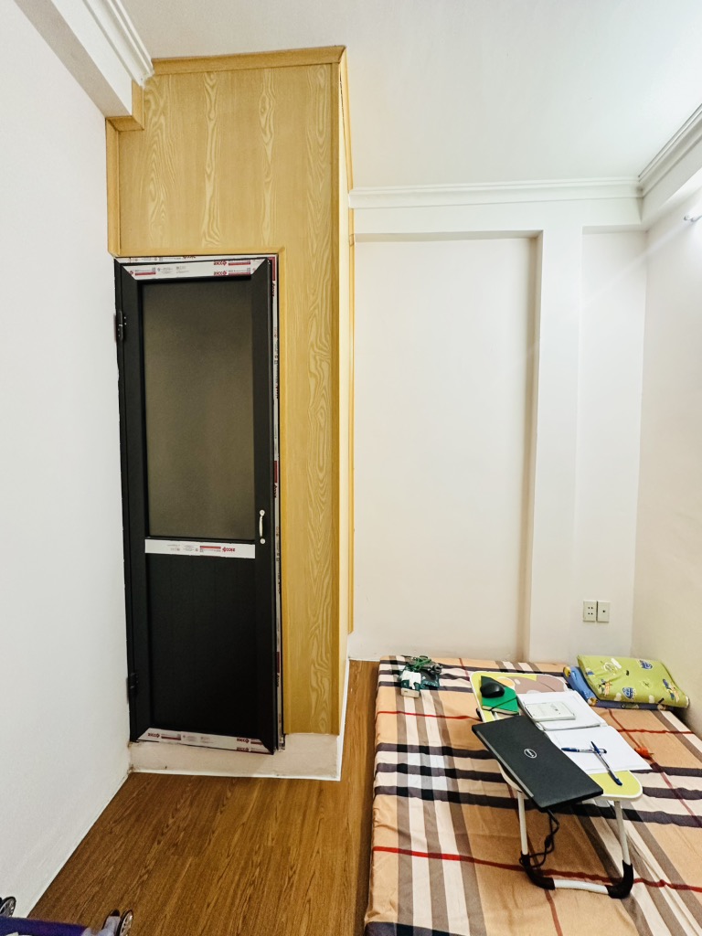 Bán nhà Hòa Bình - diện tích 12m2 4 tầng - Khung cột - giá 3,8 tỷ