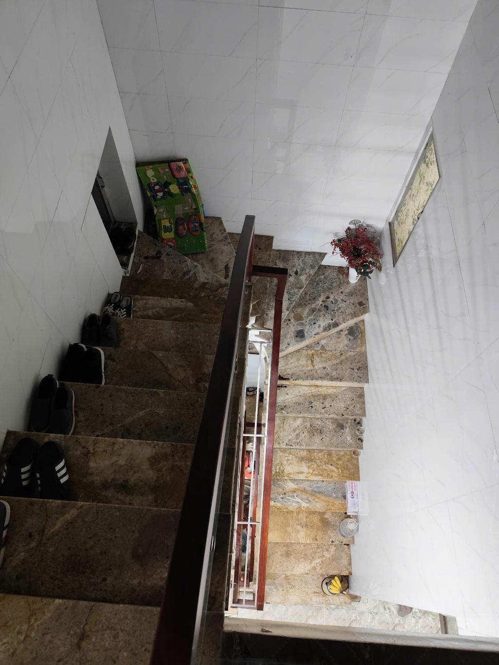 Bán nhà Bùi Xương Trạch - diện tích 71.2m2 3 tầng - Mặt phố sầm uất - giá 14 tỷ