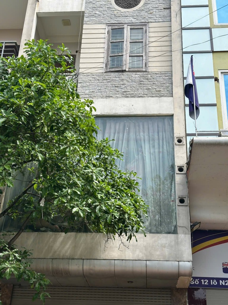 Bán nhà Yên Sở - diện tích 56m2 5 tầng - Ô tô đỗ cửa - giá 18,6 tỷ