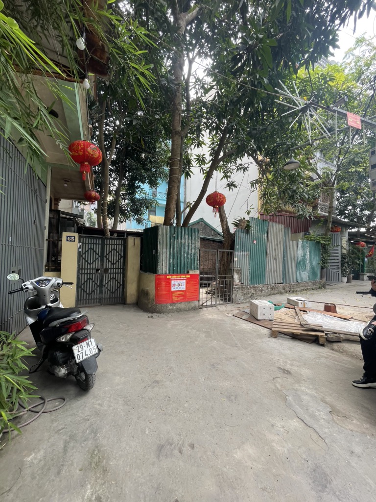 Bán nhà Định Công - diện tích 135m2 1 tầng - Ô tô đỗ cửa - giá 17 tỷ