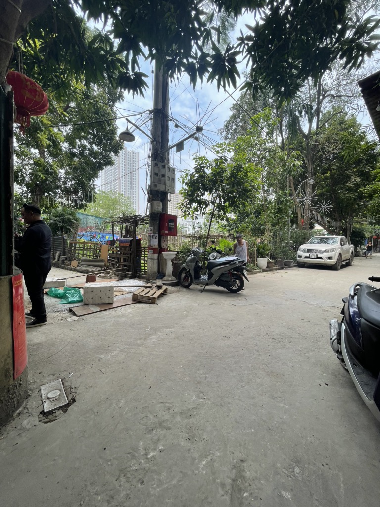 Bán nhà Định Công - diện tích 135m2 1 tầng - Ô tô đỗ cửa - giá 17 tỷ