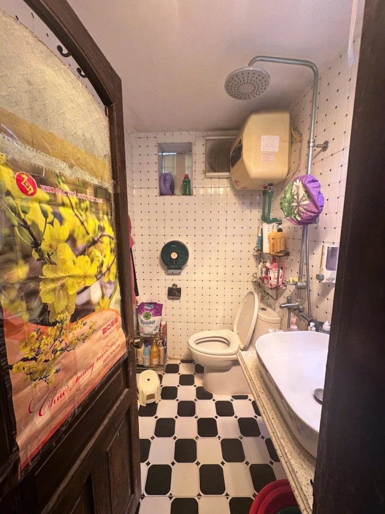 Bán nhà Thịnh Quang - diện tích 72m2 3 tầng - Lô góc, ngõ rộng - giá 12,8 tỷ