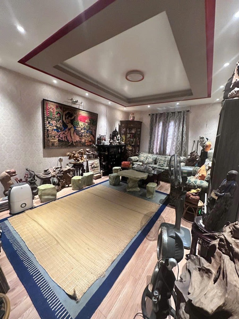 Bán nhà Thịnh Quang - diện tích 72m2 3 tầng - Lô góc, ngõ rộng - giá 12,8 tỷ