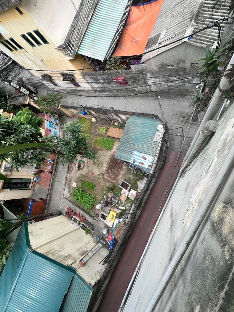 Bán nhà Thịnh Quang - diện tích 72m2 3 tầng - Lô góc, ngõ rộng - giá 12,8 tỷ