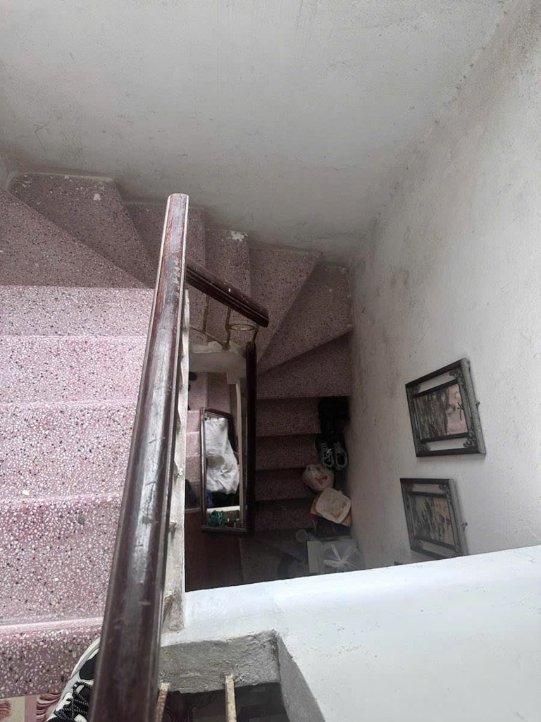 Bán nhà Thịnh Quang - diện tích 72m2 3 tầng - Lô góc, ngõ rộng - giá 12,8 tỷ