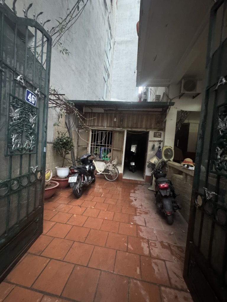 Bán nhà Thịnh Quang - diện tích 72m2 3 tầng - Lô góc, ngõ rộng - giá 12,8 tỷ