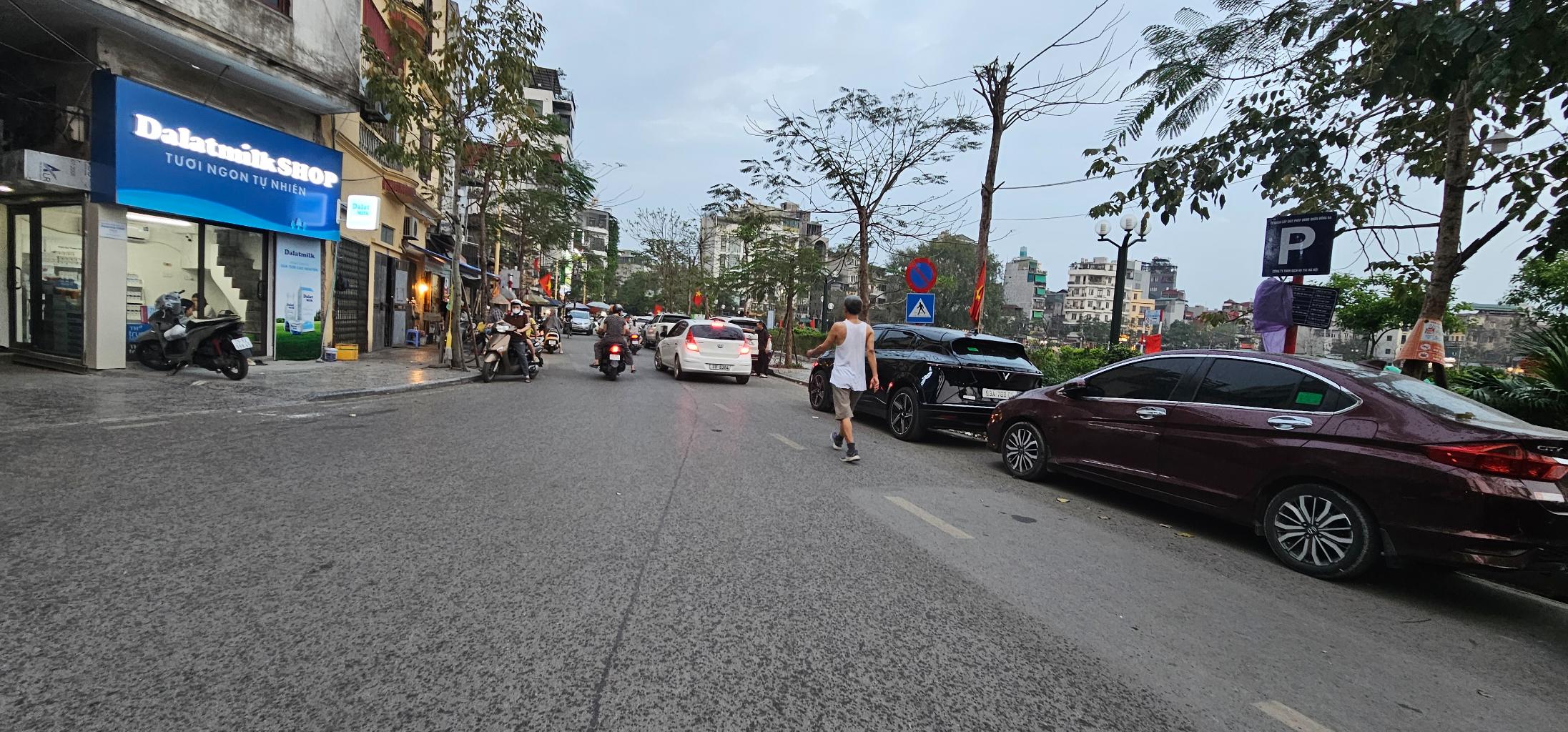 Bán nhà Văn Chương - diện tích 56.5m2 3 tầng - Lô góc mặt tiền đẳng cấp - giá 8,9 tỷ