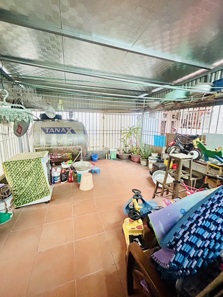 Bán nhà Minh Khai - diện tích 54.3m2 3 tầng - gần phố - giá 9,7 tỷ