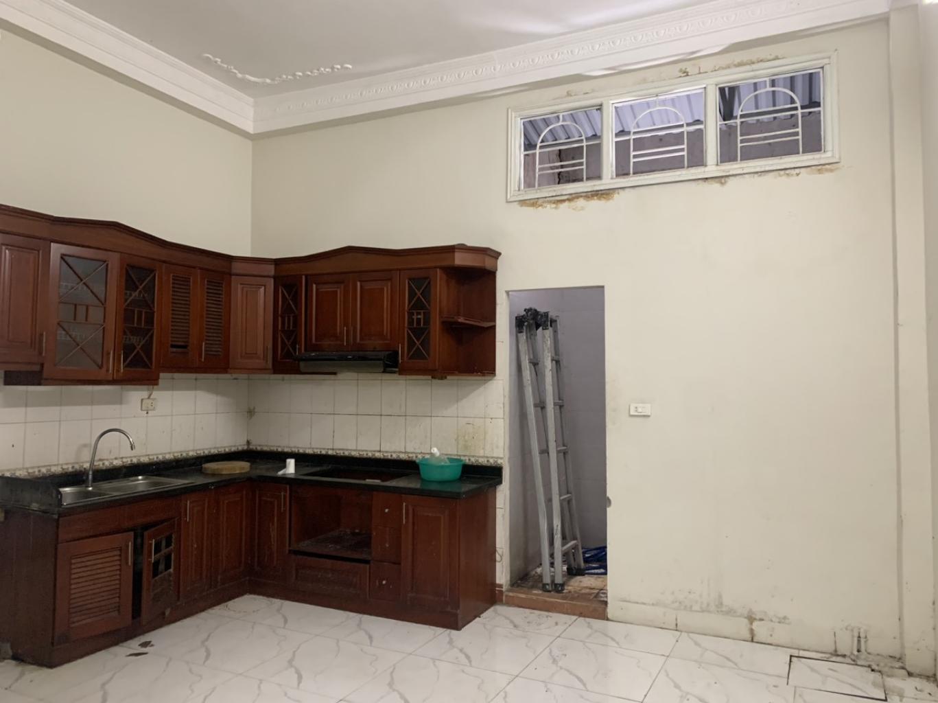 Bán nhà 47m2 5 tầng Láng Hạ - Giảng Võ - Thành Công - nhỉnh 15 tỷ, ô tô đỗ cửa