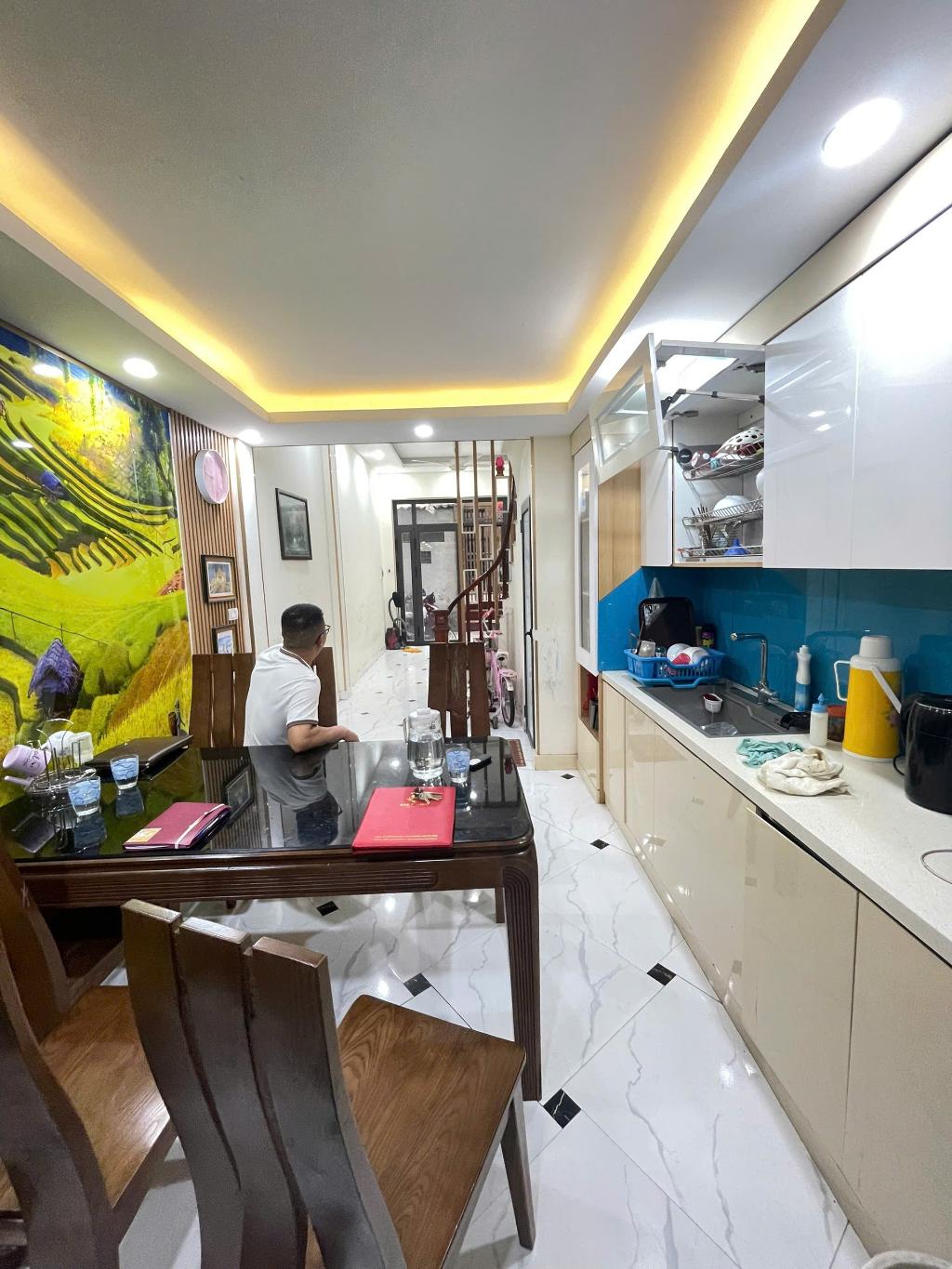 Bán nhà Ngọc Hồi - diện tích 36m2 4 tầng - mặt ngõ thông - giá 7,8 tỷ