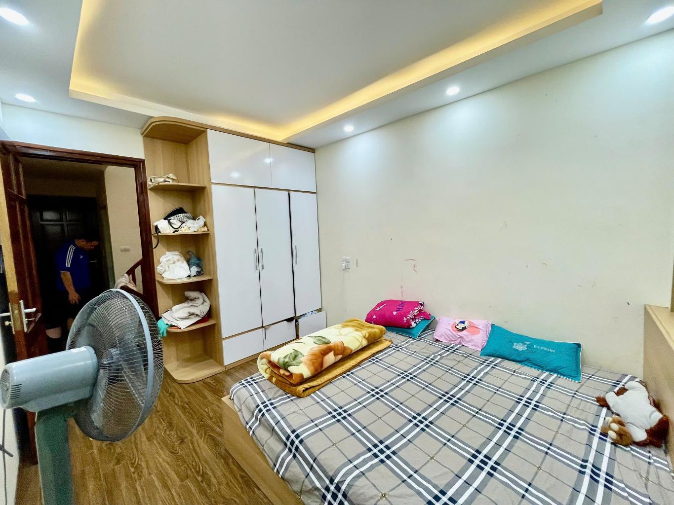 Bán nhà Ngọc Hồi - diện tích 36m2 4 tầng - mặt ngõ thông - giá 7,8 tỷ