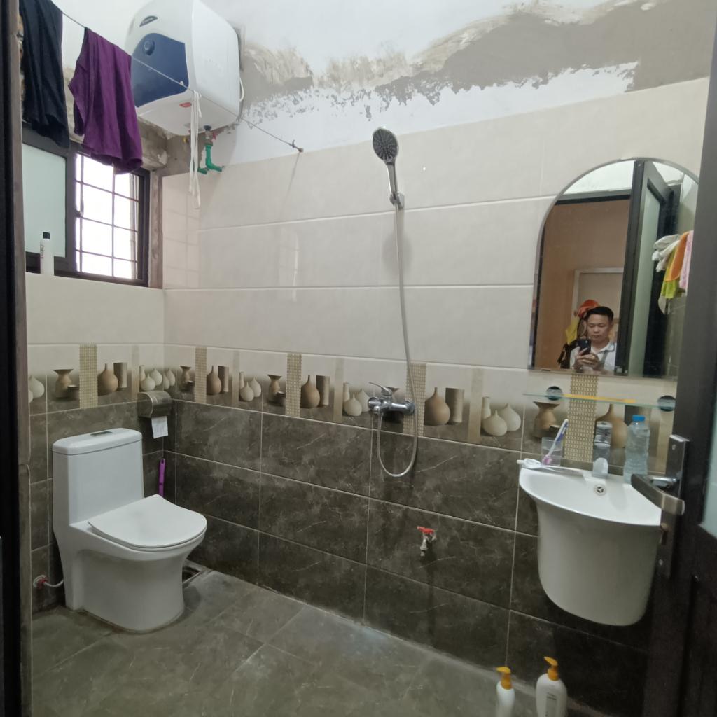 Bán nhà Pháo Đài Láng - diện tích 55.8m2 3 tầng - CỰC HIẾM, THỬA ĐẤT VÀNG - giá 9,9 tỷ