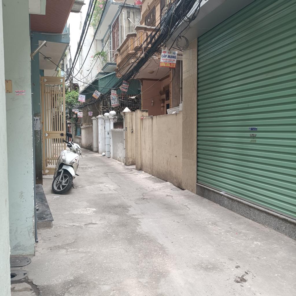 Bán nhà Pháo Đài Láng - diện tích 55.8m2 3 tầng - CỰC HIẾM, THỬA ĐẤT VÀNG - giá 9,9 tỷ